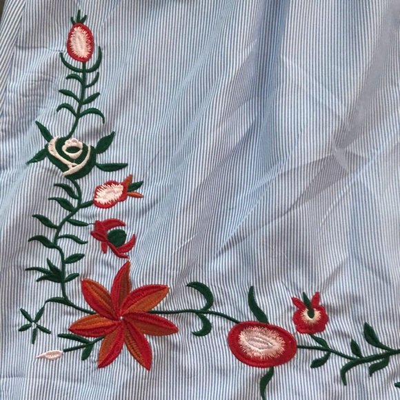 SHEIN embroidered woman’s dress - Picture 5 of 13